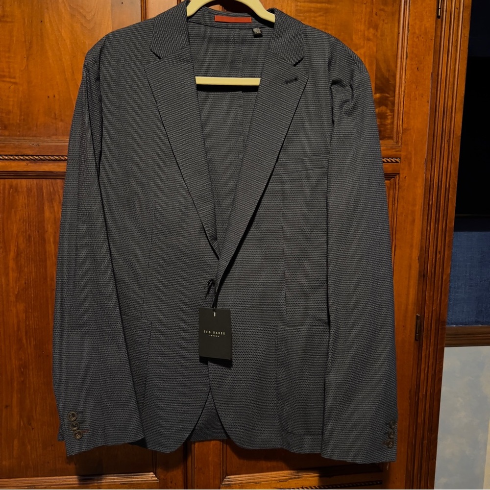 Men’s NWT Ted Baker navy blazer size 6